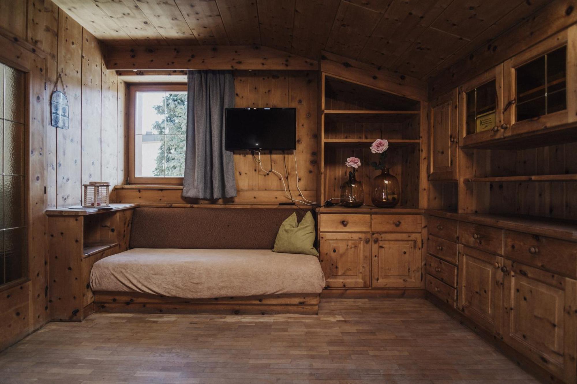 Toellhof Studio Stube Брессаноне Экстерьер фото